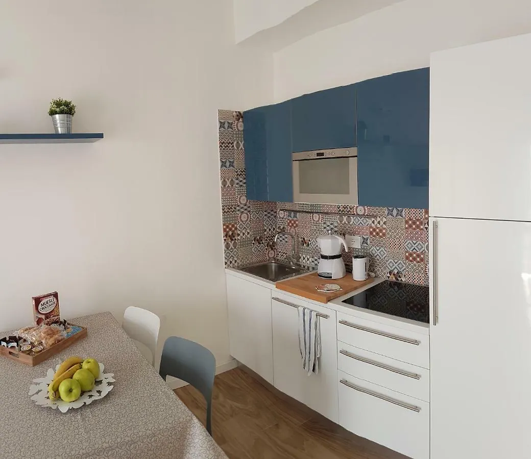 Suite Home Sophie Verona Apartment